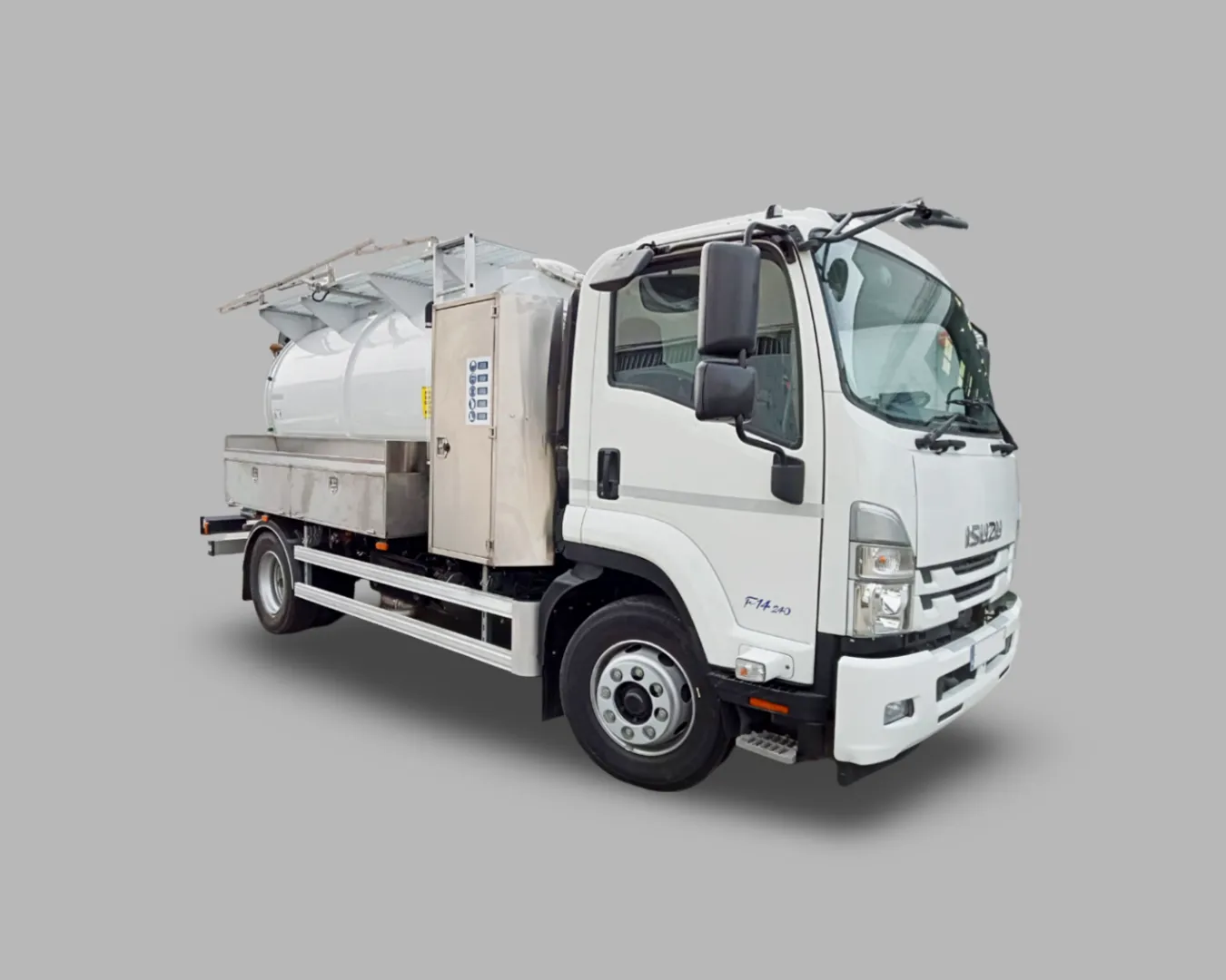 ISUZU_F11_COMBI_BASIC_3